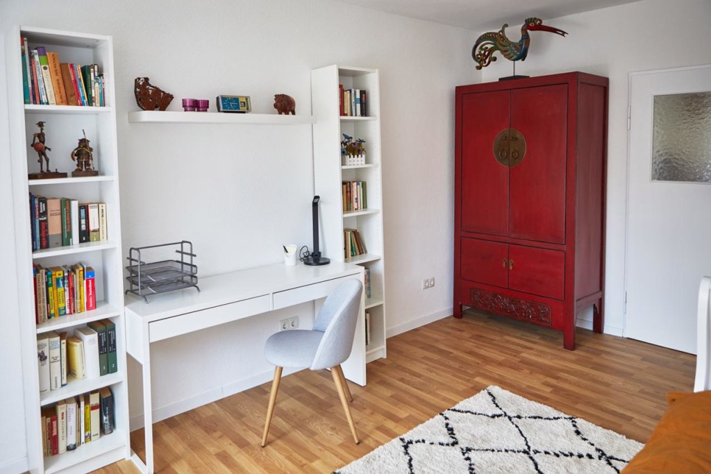 Miete 2 Zimmer Wohnung Ludwigshafen am Rhein | Ganze Wohnung | Ludwigshafen am Rhein | Work From Home, 2 Schlafzimmer, in der Nähe von BASF mit großem Balkon und kostenlosen Parkplätzen, Highspeed-Internet und Netflix | Hominext