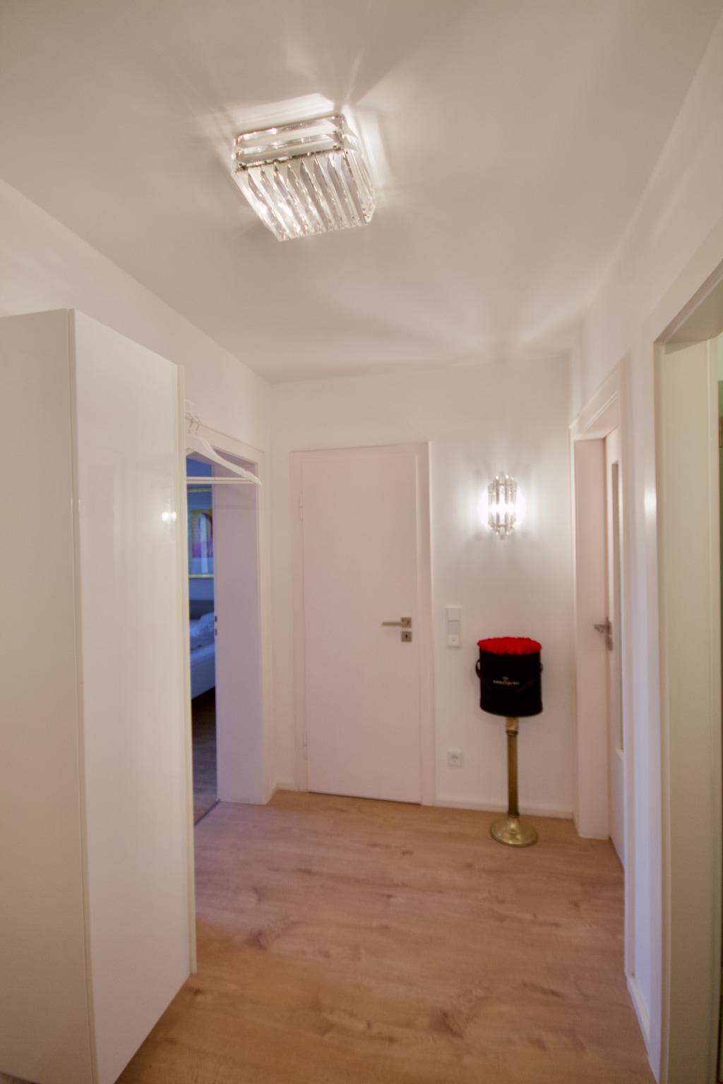 Miete 2 Zimmer Wohnung Neuss | Ganze Wohnung | Neuss | Düsseldorf/Neuss: Große Luxuswohnung am Park mit 4 Zimmern, 2 Bädern und begehbarem Kleiderschrank | Hominext