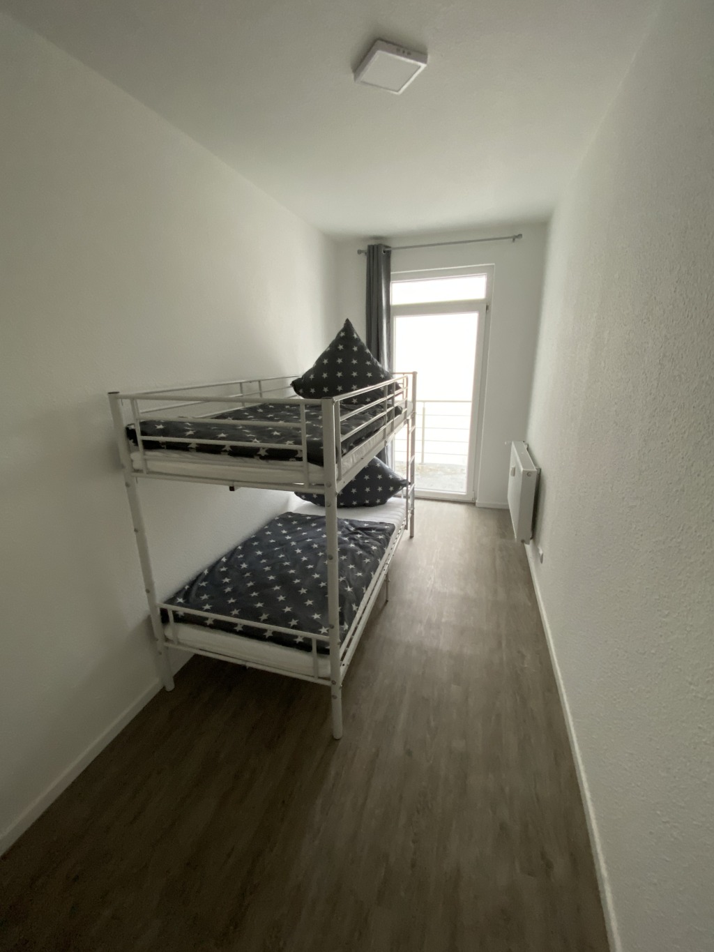 Rent 2 rooms apartment Oberhausen | Entire place | Oberhausen | topsanierte Wohnung - kompl. Etage - im Zentrum | Hominext