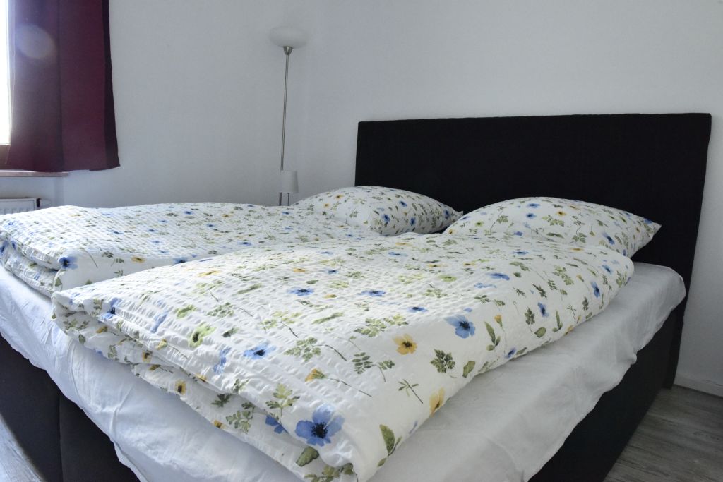 Rent 3 rooms apartment Wuppertal | Entire place | Wuppertal | Modernes, großes Apartment Wuppertal | Hominext