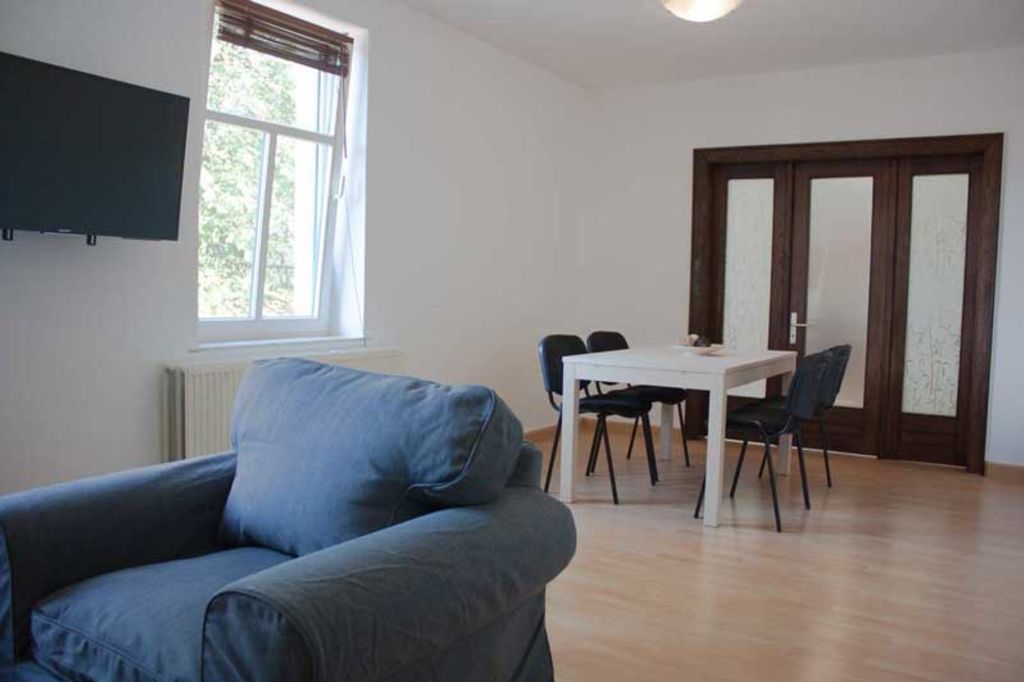 Rent 2 rooms apartment Halle (Saale) | Entire place | Halle (Saale) | Großzügiges Apartment | Hominext