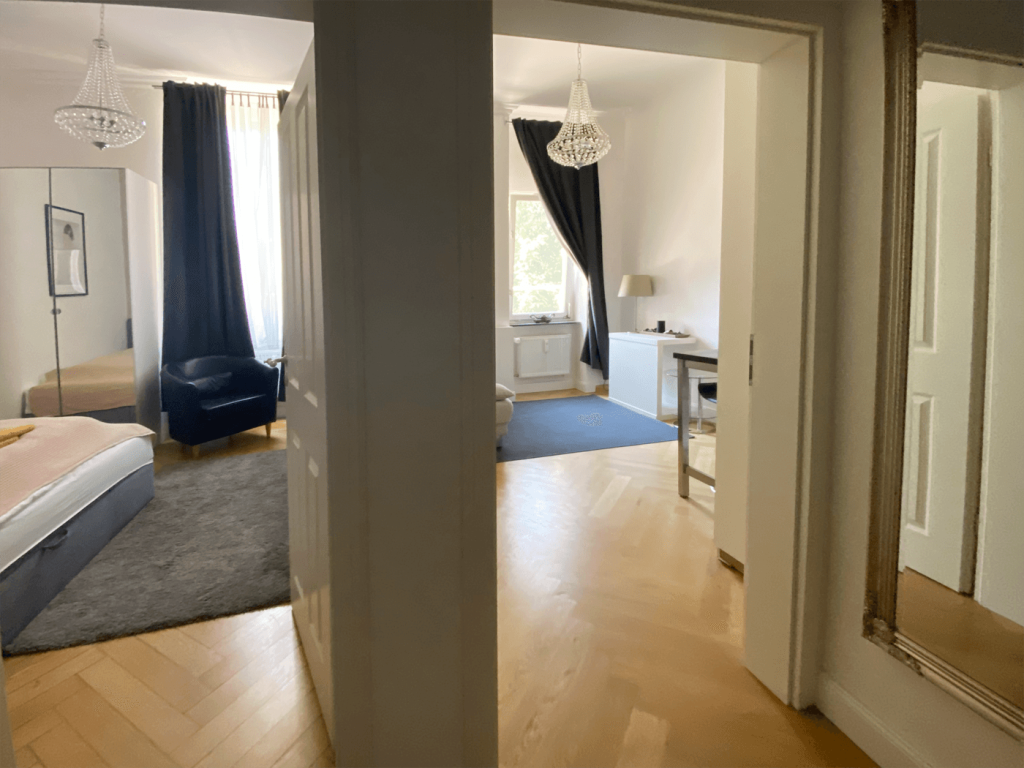 Rent 2 rooms apartment Wiesbaden | Entire place | Wiesbaden | Getaway: Deluxe Doppel-/ Zweibettzimmer, 28m2 | Hominext