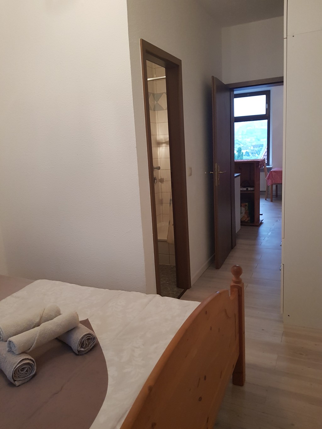 Rent 2 rooms apartment Wuppertal | Entire place | Wuppertal | Suite mit Stadtblick | Hominext