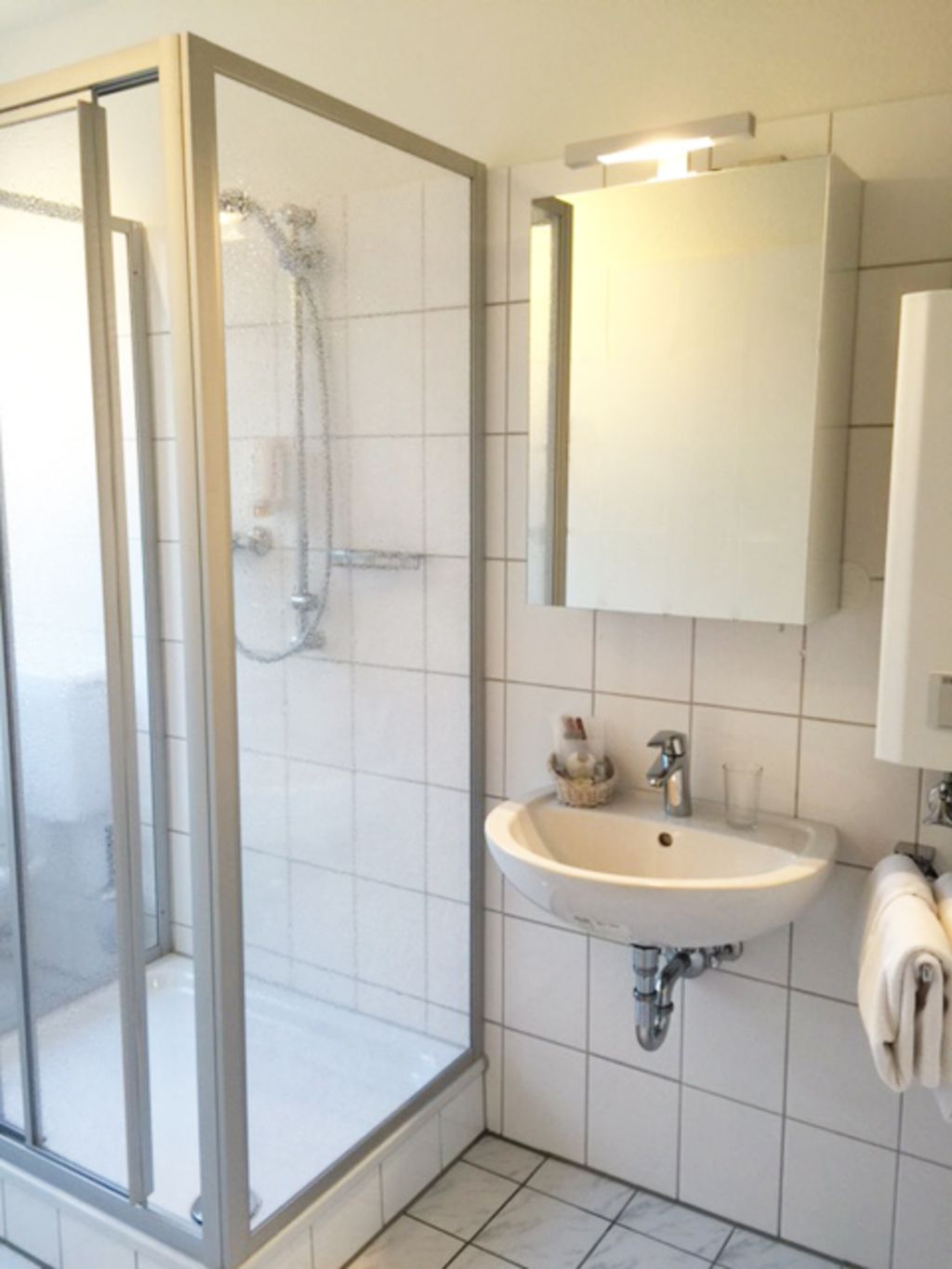 Miete 1 Zimmer Wohnung Düsseldorf | Ganze Wohnung | Düsseldorf | Studio im Düsseltal | Hominext