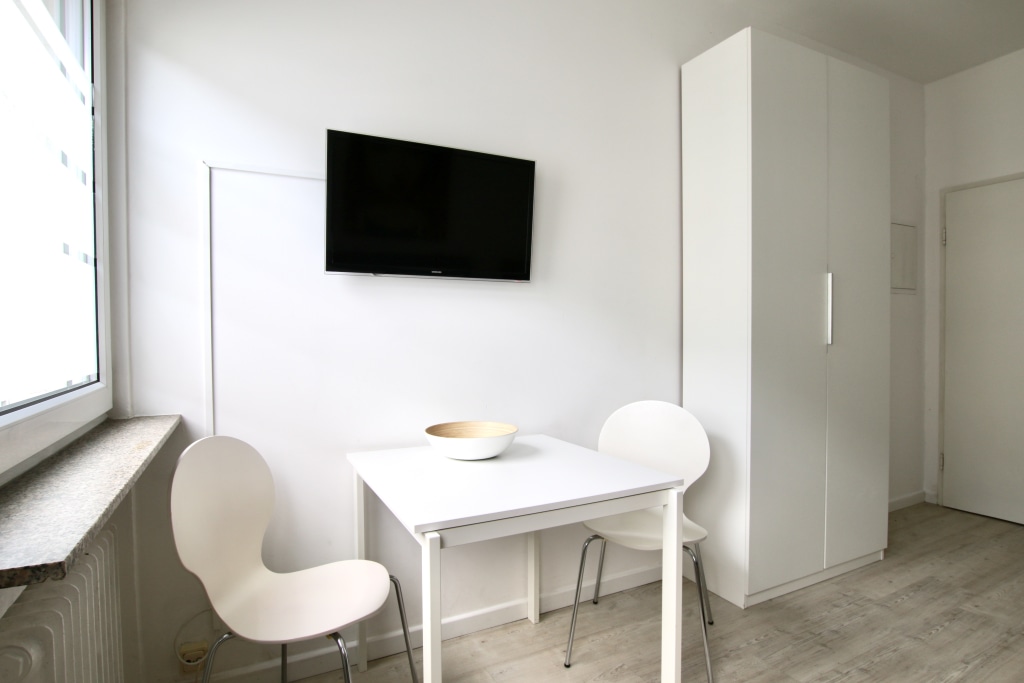 Miete 1 Zimmer Wohnung Köln | Ganze Wohnung | Köln | Helles Apartment am Friesenplatz | Hominext