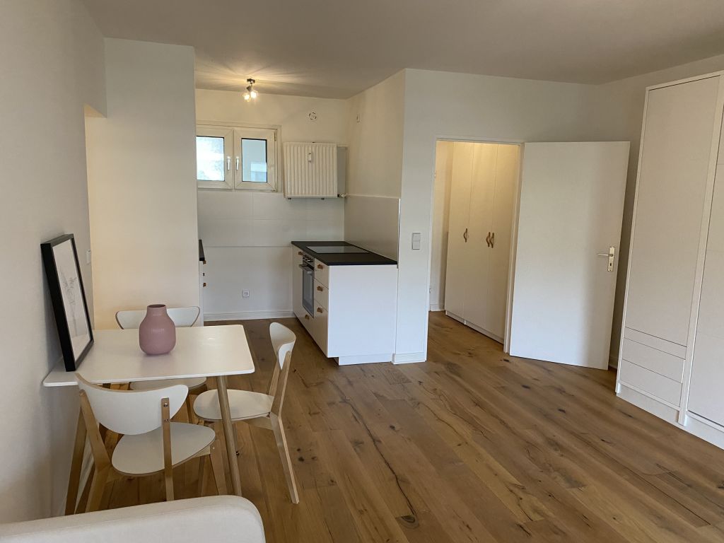 Rent 1 room apartment Berlin | Entire place | Berlin | Helles & schickes Zuhause mit guter Verkehrsanbindung | Hominext