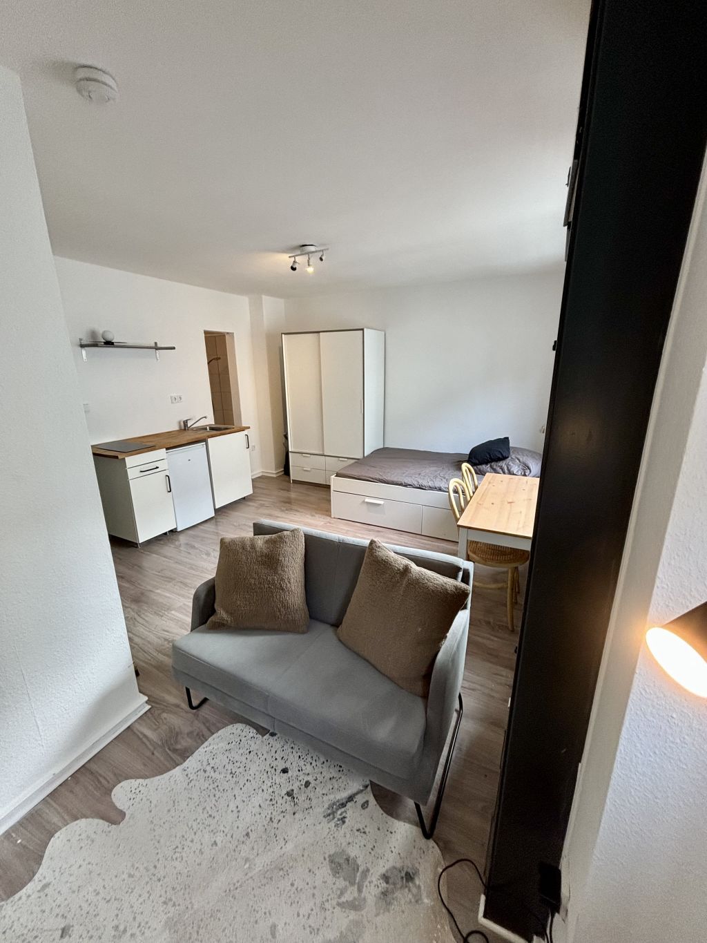 Miete 1 Zimmer Wohnung Köln | Ganze Wohnung | Köln | Charmantes Studio- Apartment direkt am Rudolfplatz | Hominext