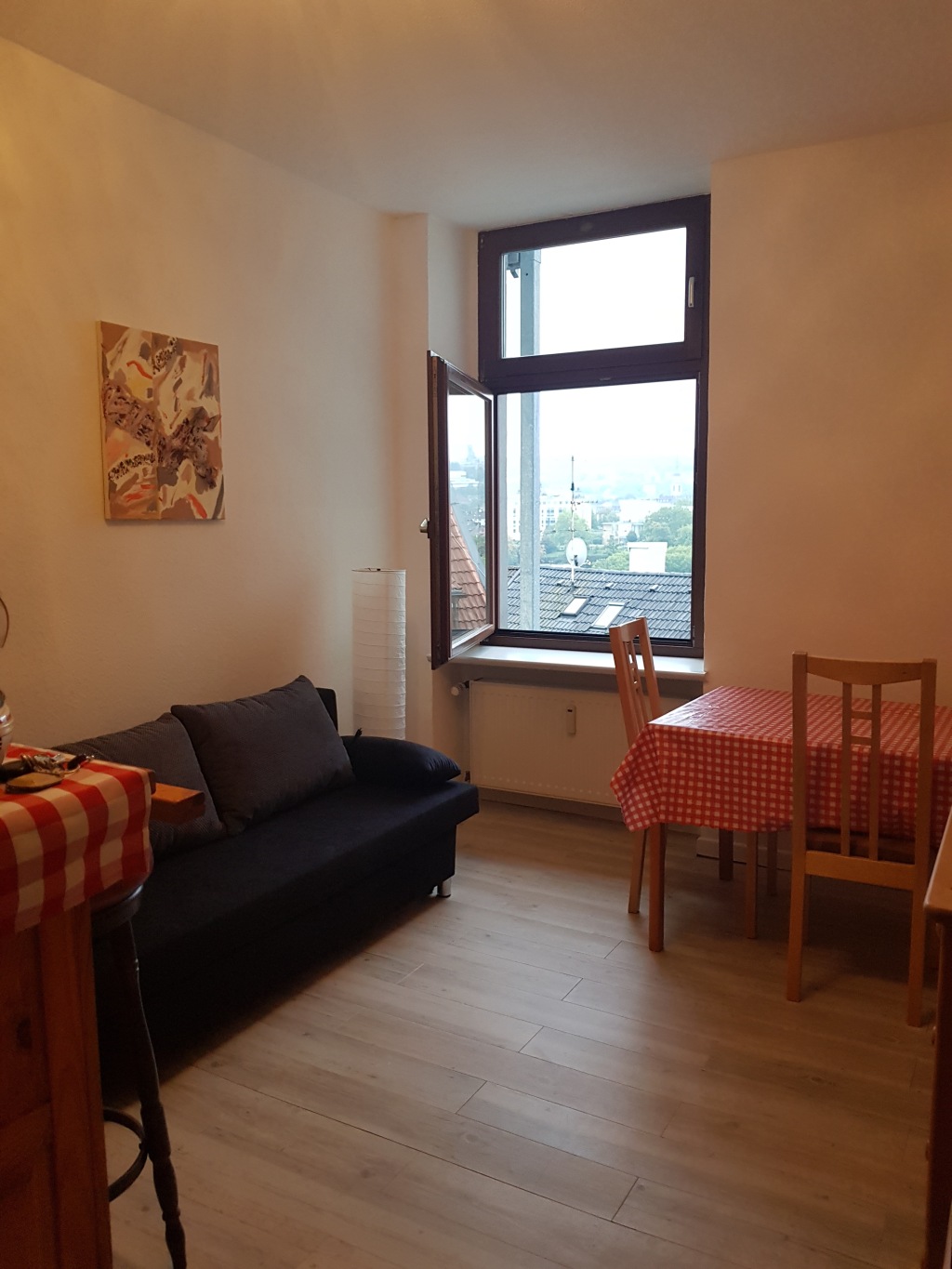 Miete 2 Zimmer Wohnung Wuppertal | Ganze Wohnung | Wuppertal | Suite mit Stadtblick | Hominext