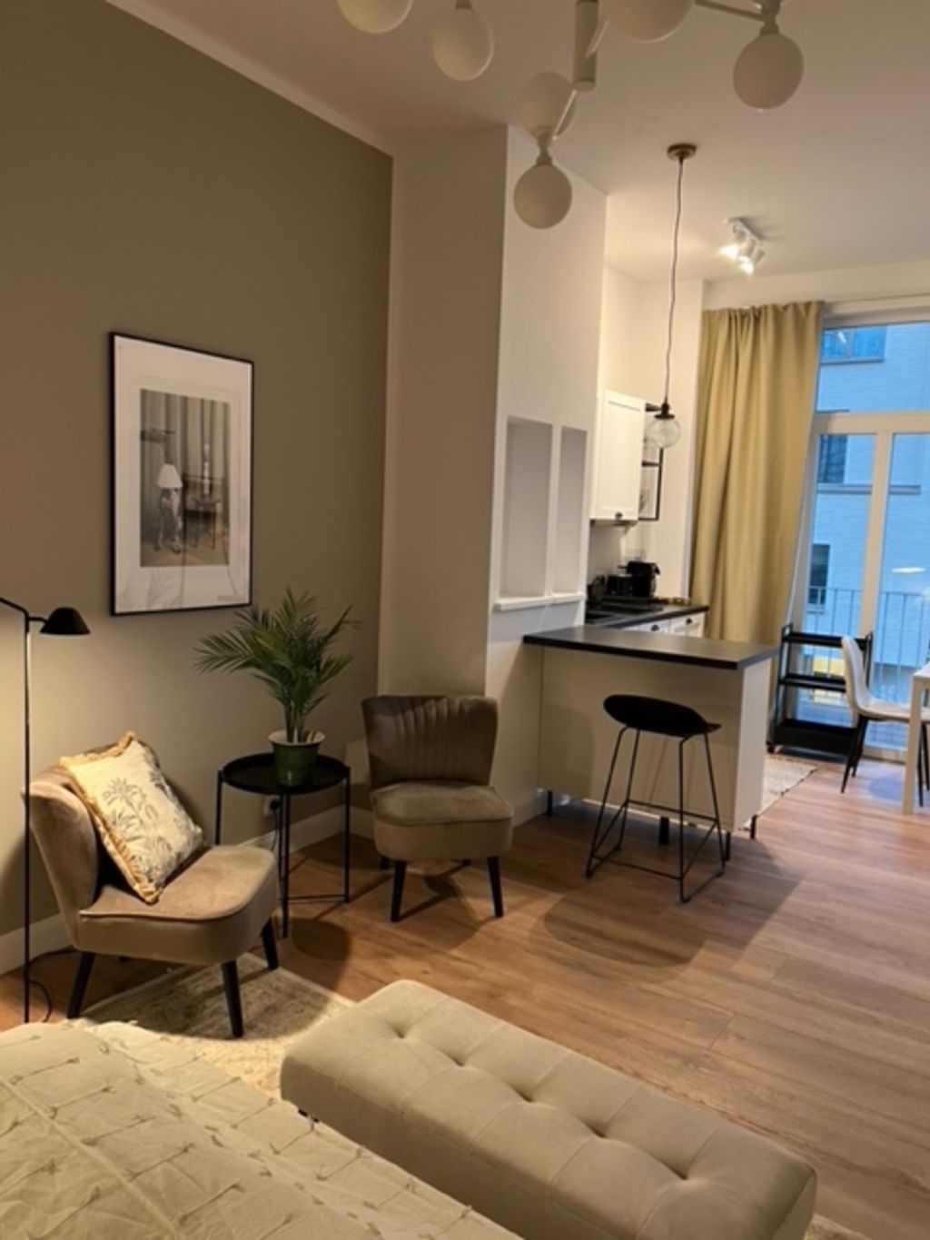 Rent 1 room apartment Bremen | Entire place | Bremen | Zentrale, schöne Design-Whg "Cooper" | Hominext