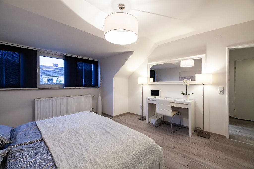 Miete 1 Zimmer Wohnung Köln | Ganze Wohnung | Köln | Hochwertige Wohnung mit Dachterrasse in Köln am Flughafen | Hominext