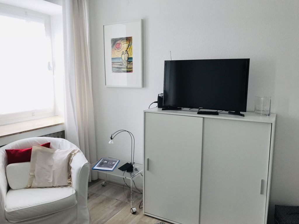 Rent 1 room apartment Köln | Entire place | Köln | TOP-zentral - 1,5 Zimmer, Neumarkt/Friesenstr. - neu renoviert | Hominext