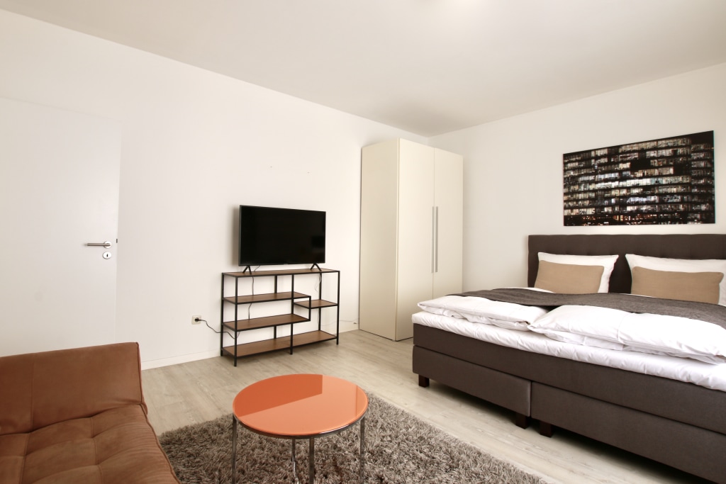 Miete 1 Zimmer Wohnung Köln | Ganze Wohnung | Köln | Innenstadt Studio-Apartment mit Balkon | Hominext