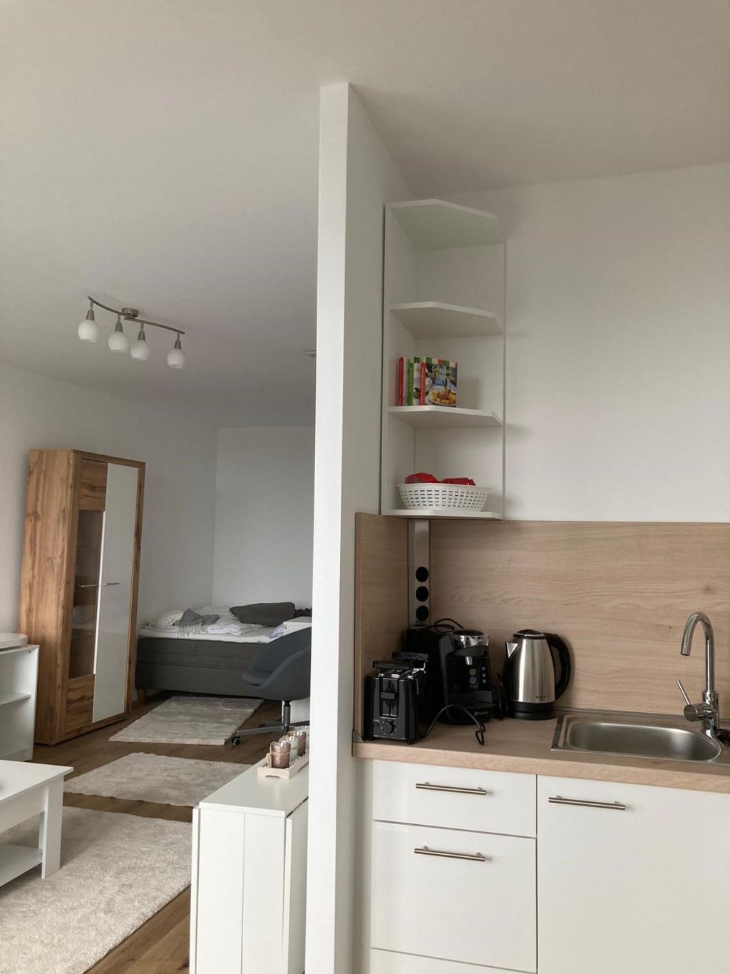 Miete 1 Zimmer Wohnung Hamburg | Ganze Wohnung | Hamburg | Helle Wohnung mit Weitblick | Hominext