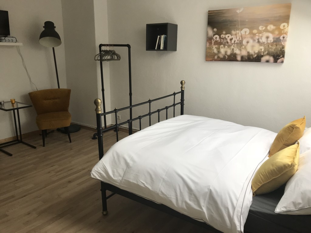 Rent 1 room apartment Bremen | Entire place | Bremen | Stylische 1-Zimmer Dachgeschosswohnung im Fesenfeld | Hominext