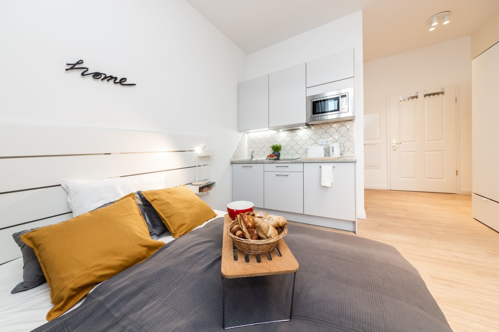 Miete 1 Zimmer Wohnung Berlin | Ganze Wohnung | Berlin | Stylisches Studio mit Balkon im brandneuen Gebäude in Friedrichshain | Hominext