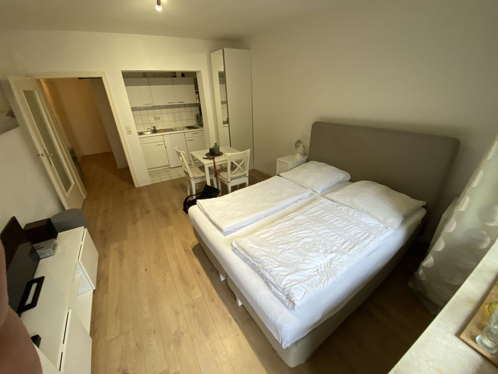 Miete 1 Zimmer Wohnung Bremen | Ganze Wohnung | Bremen | Studio Apartment mit Balkon und Wifi | Hominext