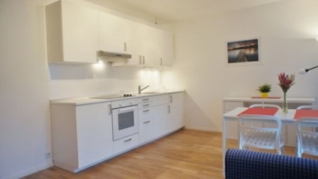 Rent 1 room apartment Berlin | Entire place | Berlin | Altbauwohnung mitten im Geschehen | Hominext