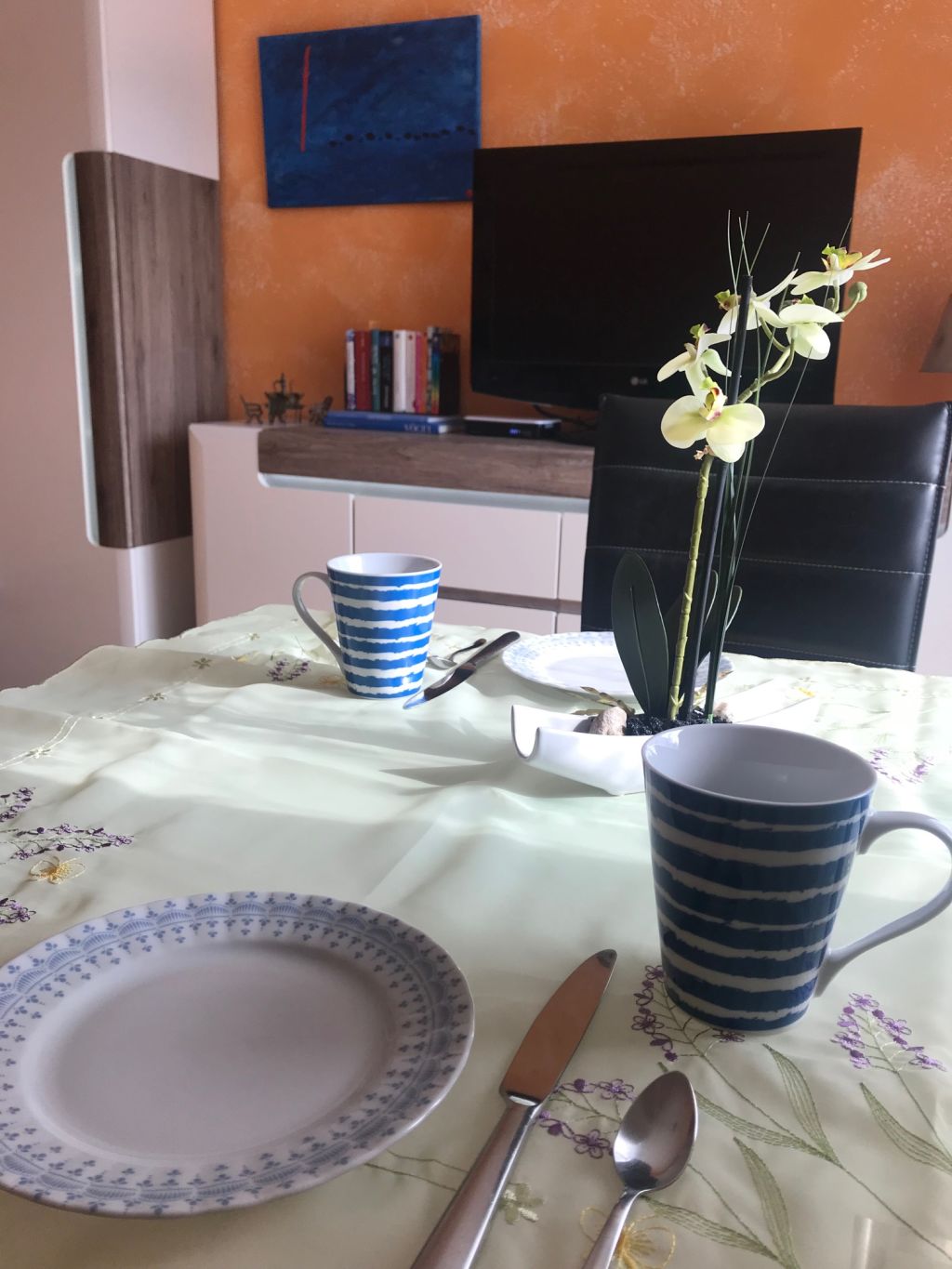 Rent 1 room apartment Berlin | Entire place | Berlin | 30 qm-Business-Wohlfühloase in der City West nahe KaDeWe am Nollendorfplatz | Hominext