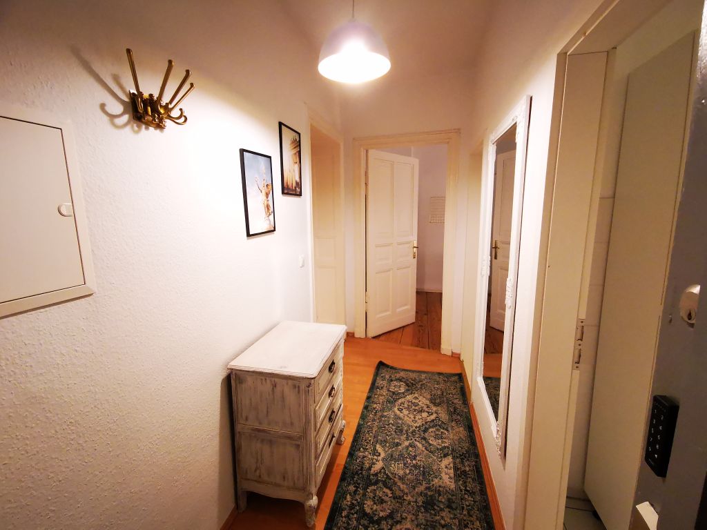 Rent 2 rooms apartment Berlin | Entire place | Berlin | Gemütlich Wohnung mit Balkon | Hominext