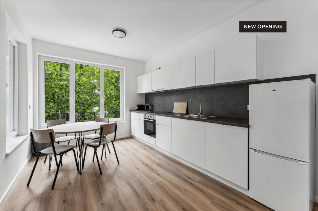 Rent 4 rooms apartment Berlin | Studio | Berlin | Private Room in Reinickendorf, Berlin | Hominext