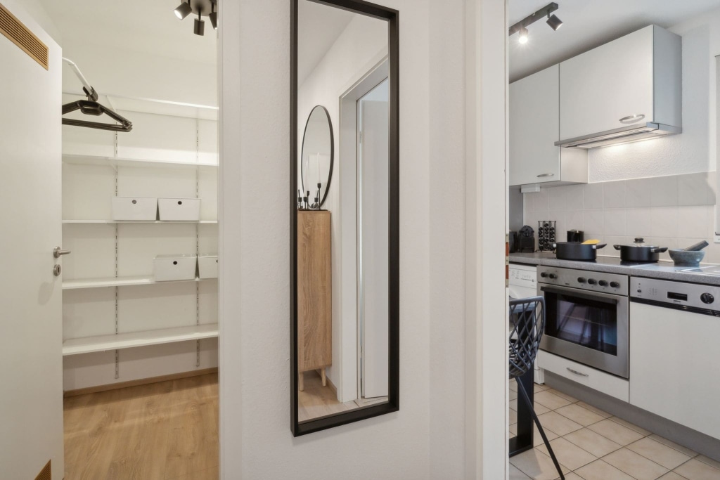 Miete 1 Zimmer Wohnung Lörrach | Ganze Wohnung | Lörrach | Zentrales & Stilvolles Business Apartment neben dem Lörracher Hauptbahnhof, nah an Basel | Hominext