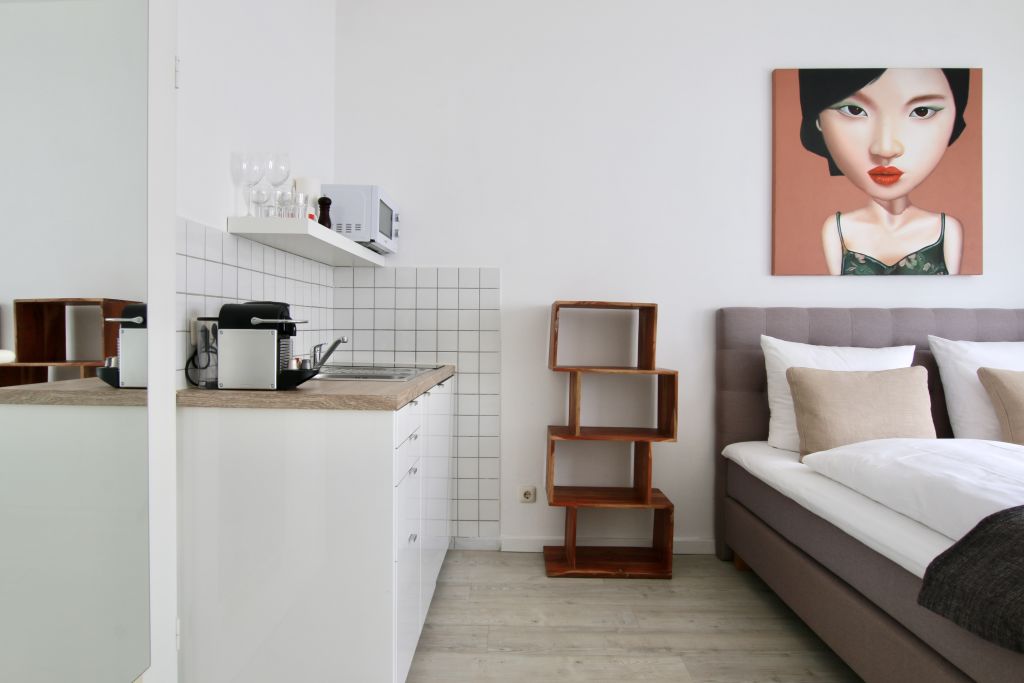 Miete 1 Zimmer Wohnung Köln | Ganze Wohnung | Köln | Helles Apartment am Friesenplatz | Hominext