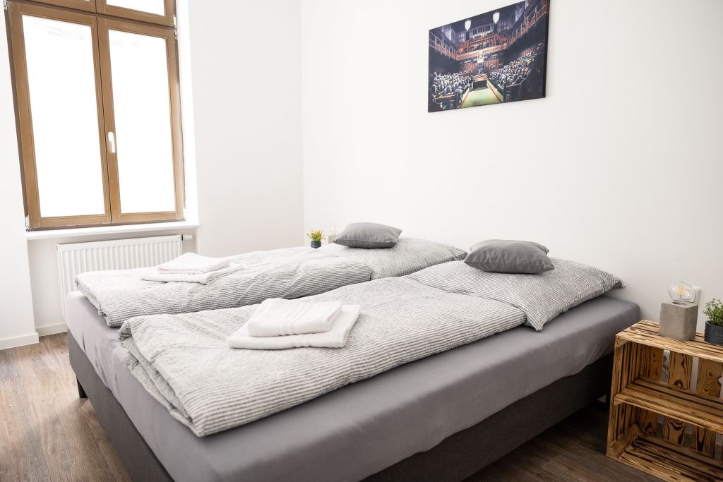 Rent 1 room apartment Halle (Saale) | Entire place | Halle (Saale) | Apartment am neuen Theater | Suite 1 | Altstadt | Küche | 55qm | 4 P | | Hominext