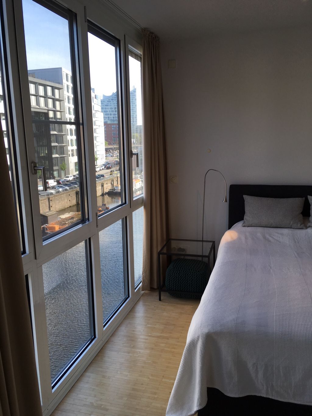 Miete 1 Zimmer Wohnung Hamburg | Ganze Wohnung | Hamburg | Moderne Stadtwohnung mit Elphi-Blick | Hominext