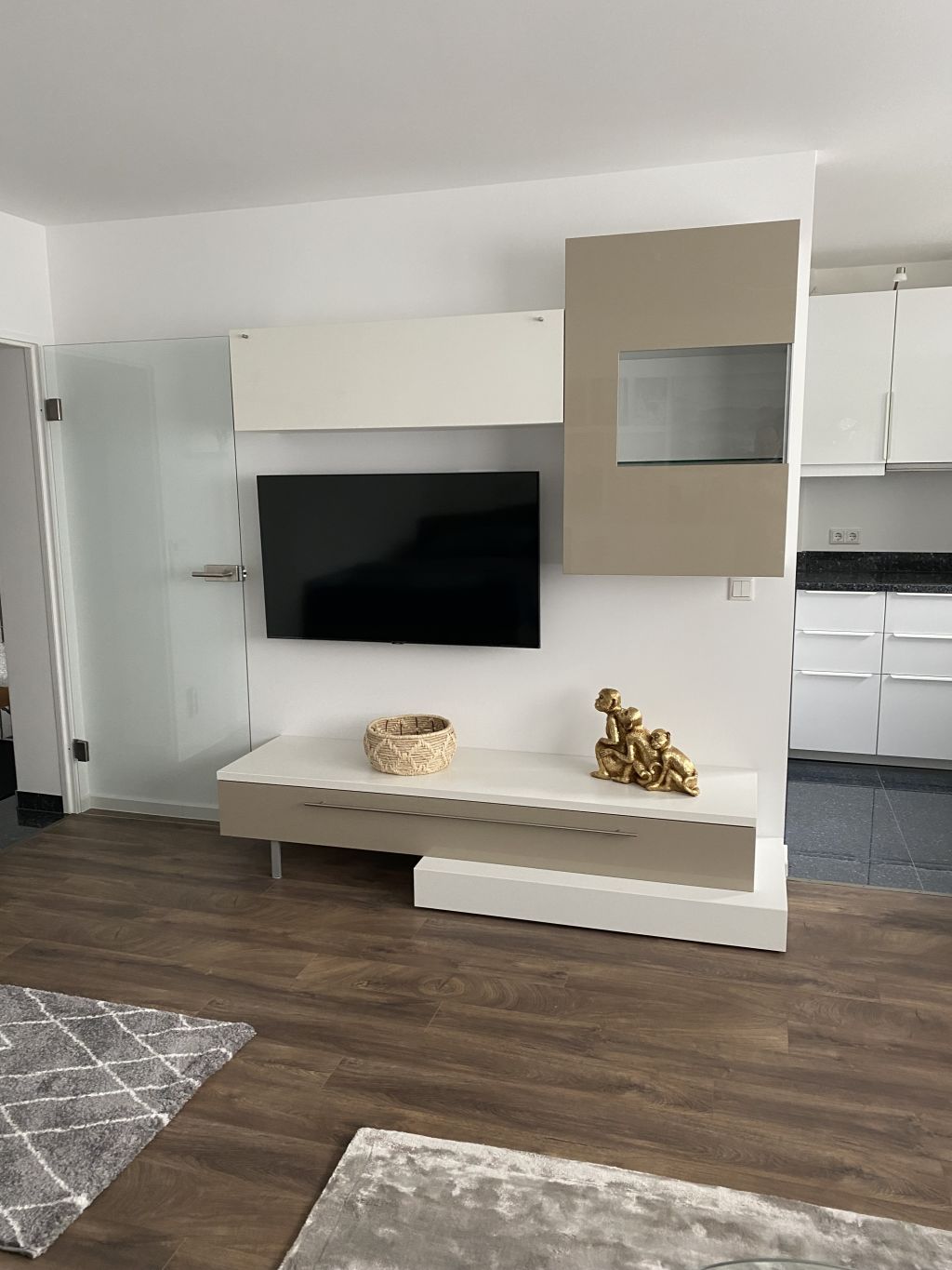 Rent 1 room apartment Essen | Entire place | Essen | Stilvolles & häusliches Studio Apartment in Essen | Hominext