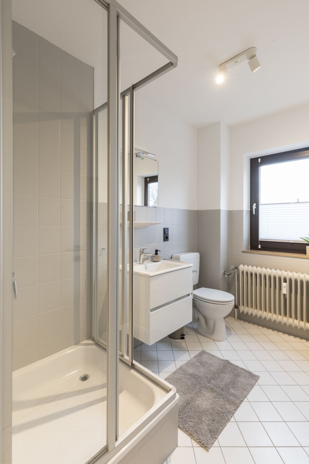 Miete 1 Zimmer Wohnung Bielefeld | Ganze Wohnung | Bielefeld | Modernisiertes und möbliertes Appartement in 1A Lage von Bielefeld | Hominext