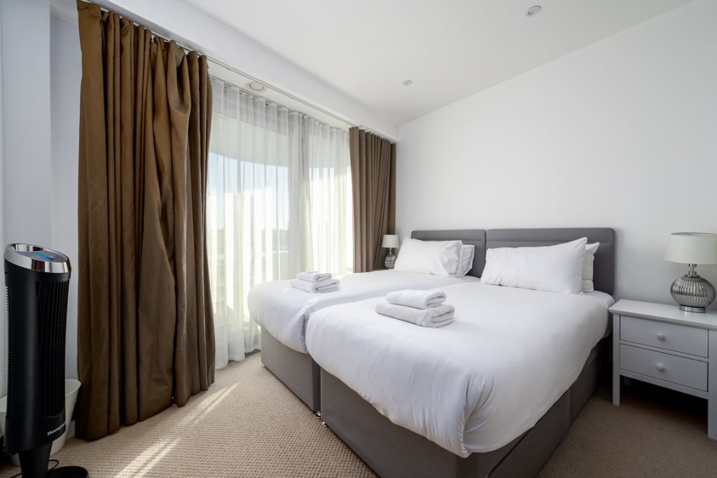 Flat 43 Orbis Wharf, Bridges Court Road, London SW11 3GW, UK