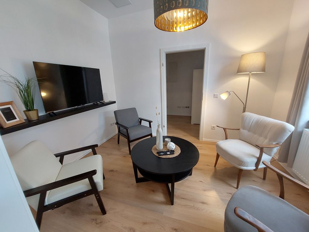 Rent 2 rooms apartment Bielefeld | Entire place | Bielefeld | Gemütliche Familienwohnung in Bahnhofsnähe und Norparknähe! | Hominext