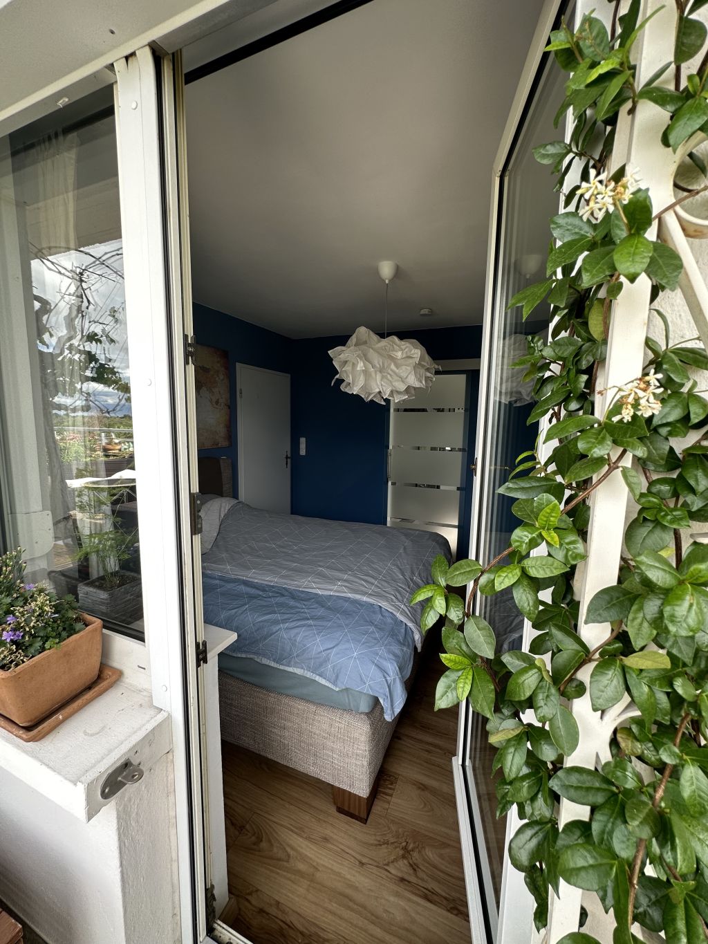 Miete 1 Zimmer Wohnung Neu-Isenburg | Ganze Wohnung | Neu-Isenburg | Luxuriöses Penthouse (möbliert) mit privater Dachterrasse & Whirlpool (max. 6 Monate) | Hominext