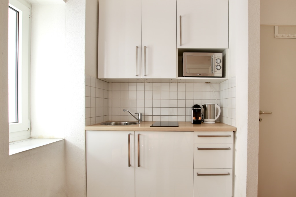 Miete 1 Zimmer Wohnung Köln | Ganze Wohnung | Köln | Schönes Apartment mit Balkon am Rathenauplatz | Hominext