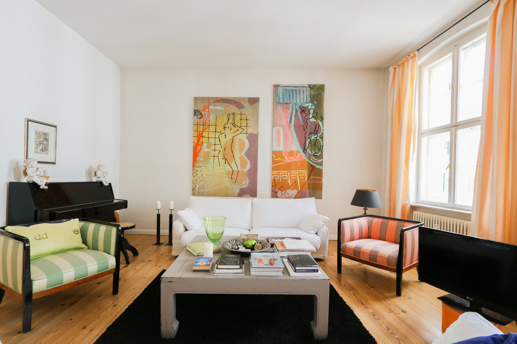 Rent 1 room apartment Berlin | Entire place | Berlin | 116 | Elegant 3 room apartment in Mitte, near Auguststr./ Oranienburger Str. | Hominext