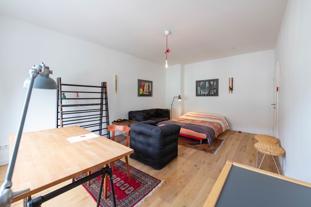 Miete 2 Zimmer Wohnung Essen | Ganze Wohnung | Essen | Helles Apartment in Bredeney - exklusiv möbliert - Balkon - zwei Bäder - neu renoviert | Hominext