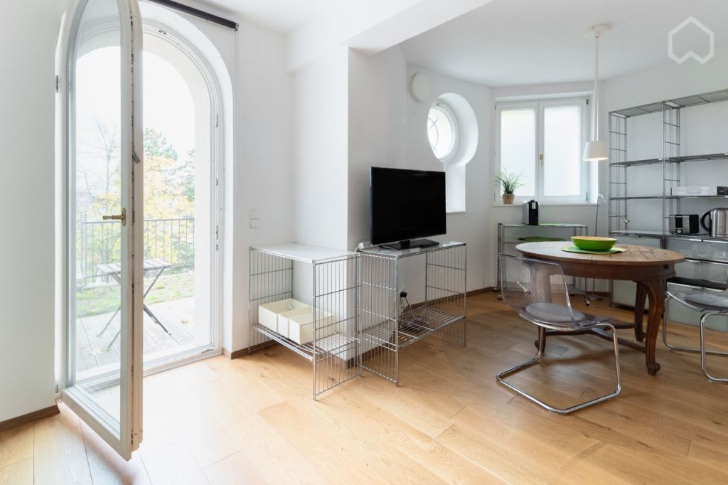 Miete 1 Zimmer Wohnung Stuttgart | Ganze Wohnung | Stuttgart | 1-Zimmer-Apartment mit wundervoller Aussicht und direkter Anbindung an die U5/U6/U7 | Hominext