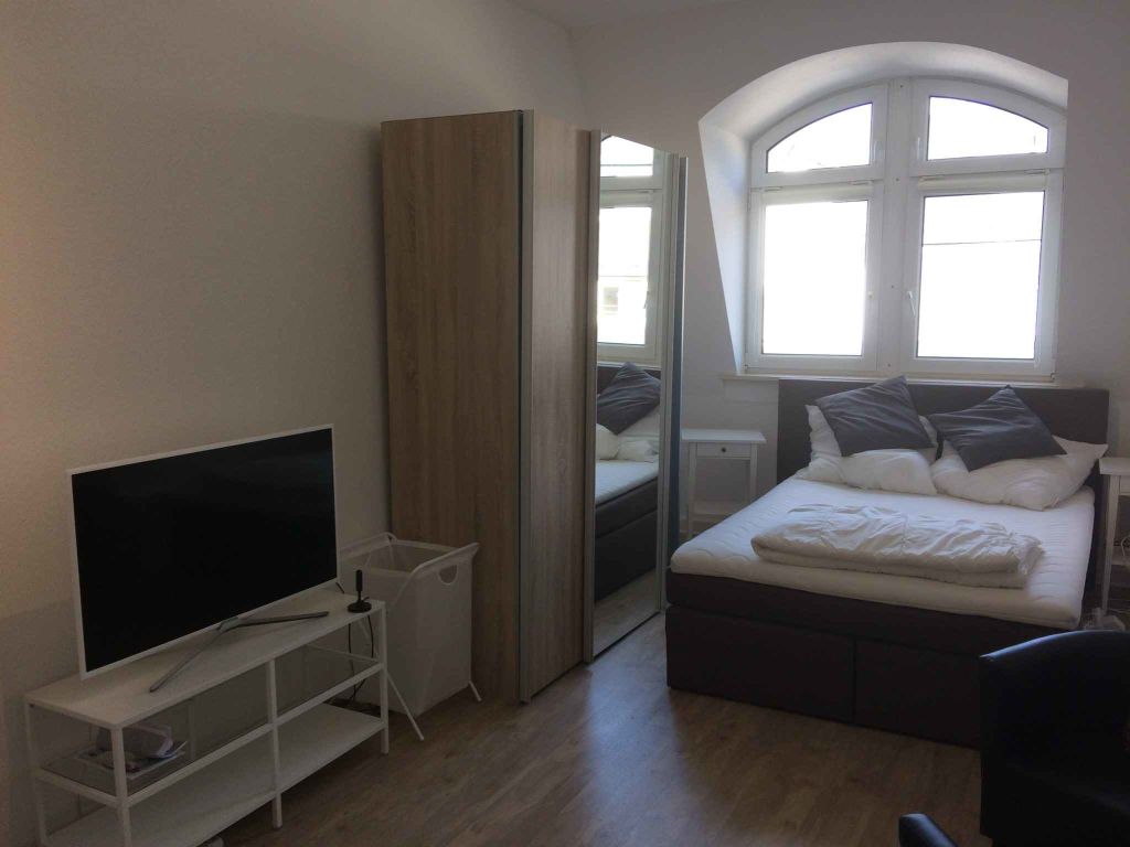 Rent 4 rooms apartment Frankfurt am Main | Studio | Frankfurt am Main | Private Room in Bornheim, Frankfurt | Hominext