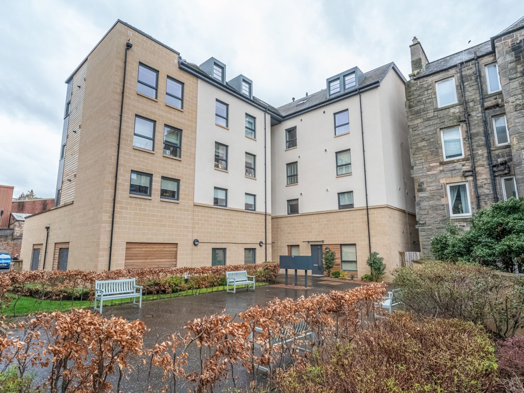 6/7 Hatters Lane, Edinburgh EH7 4GX