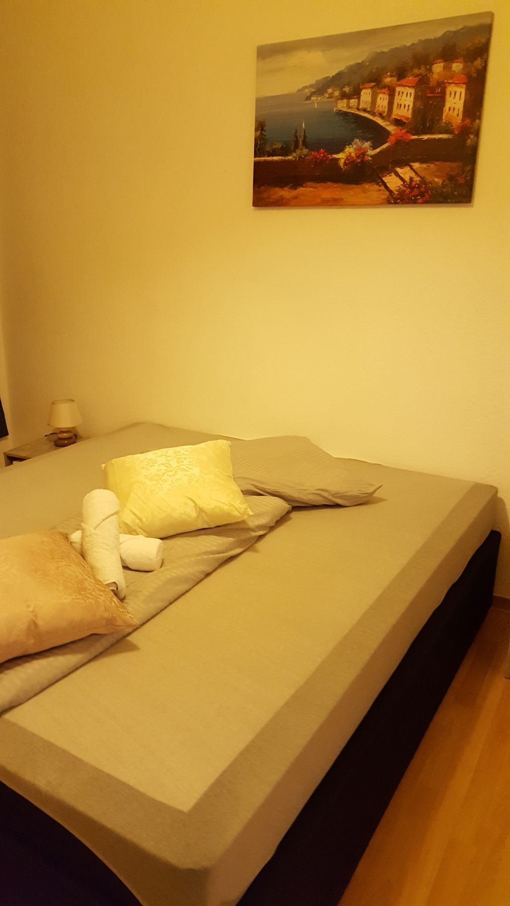 Rent 4 rooms apartment Wuppertal | Entire place | Wuppertal | Apartment am Unteren-Nützenberg | Hominext