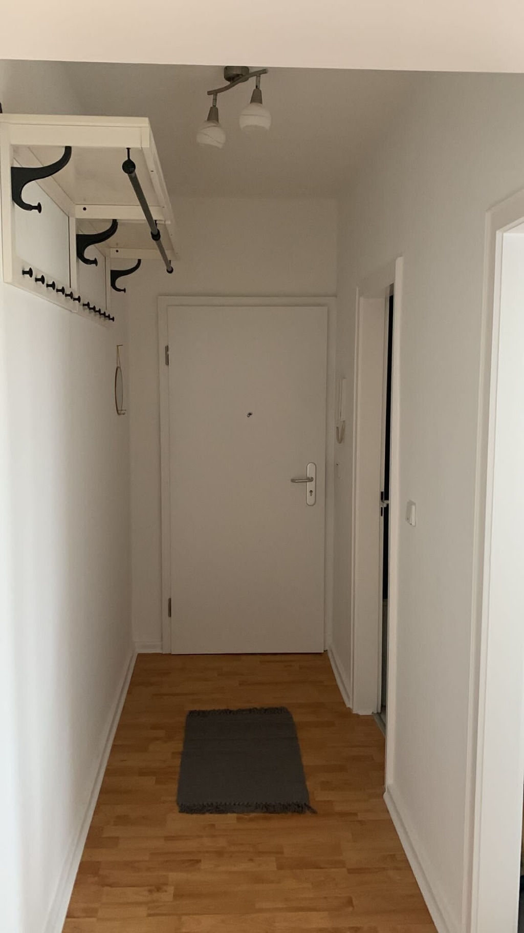 Rent 1 room apartment Berlin | Entire place | Berlin | Wunderschoene 2-Zimmer Wohnung mit Balkon; in ruhiger, gruener Lage | Hominext