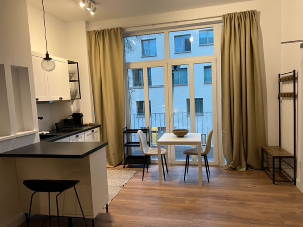 Rent 1 room apartment Bremen | Entire place | Bremen | Zentrale, schöne Design-Whg "Cooper" | Hominext