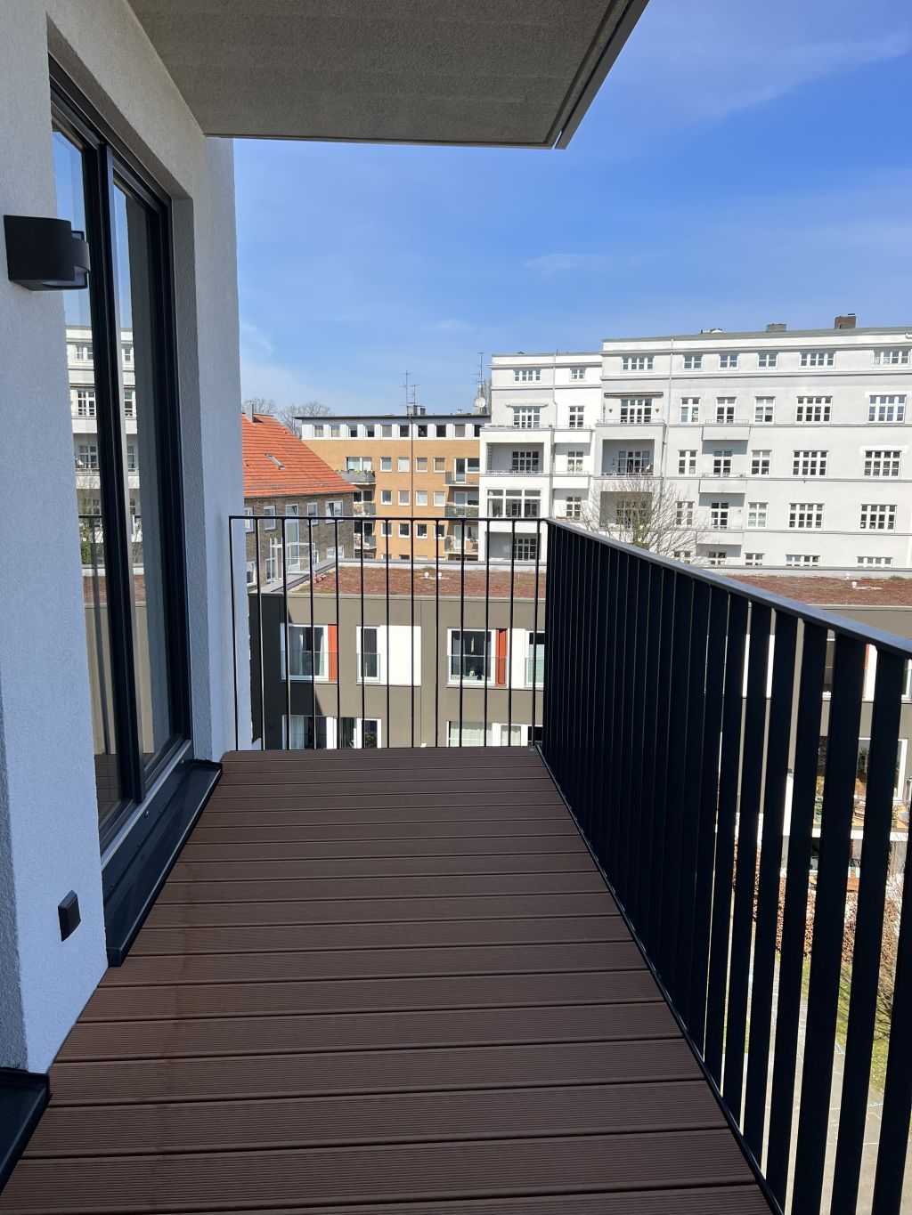 Miete 1 Zimmer Wohnung Hamburg | Ganze Wohnung | Hamburg | Neubau in urbaner Lage - Stilvoll vollmöbliertes Apartment in 4. Etage mit Balkon und Tiefgaragenstellplatz | Hominext