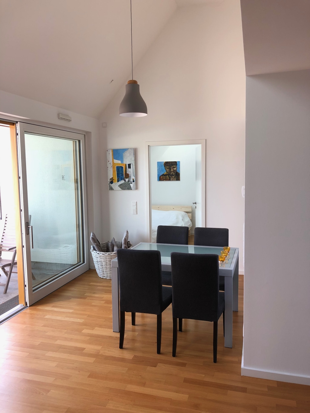 Rent 1 room apartment Berlin | Entire place | Berlin | Modernes und stilvolles 2-Zimmer-Apartment in Berlin Lichterfelde mit Terrasse | Hominext