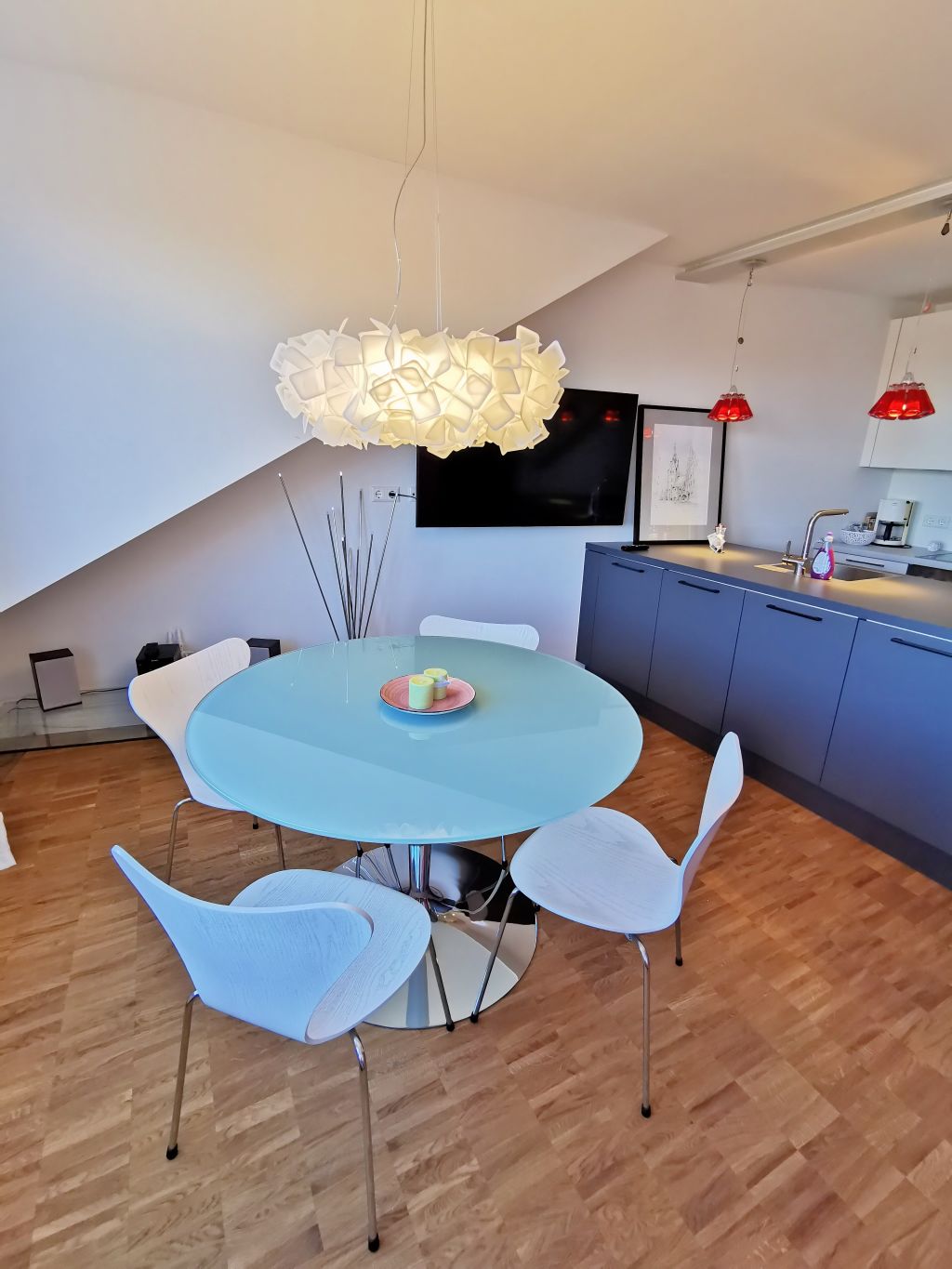 Miete 1 Zimmer Wohnung Hannover | Ganze Wohnung | Hannover | *Neu* Farbenfrohes Apartment mit Blick über die Altstadt Hannovers | Hominext