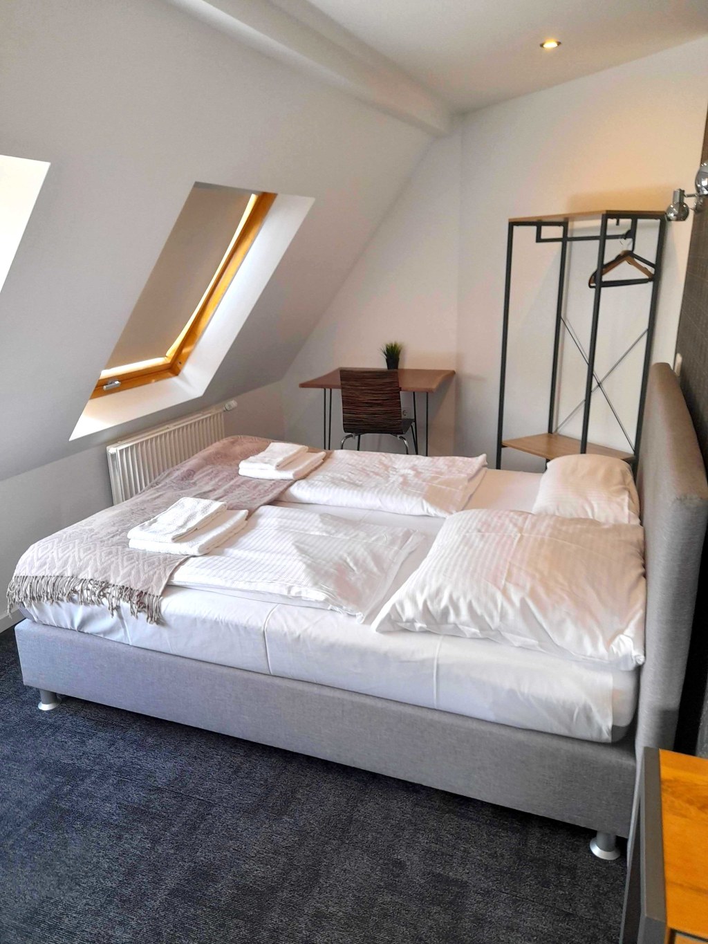 Rent 1 room apartment Bonn | Entire place | Bonn | Tolles Studio in Bonn * Küche * | Hominext