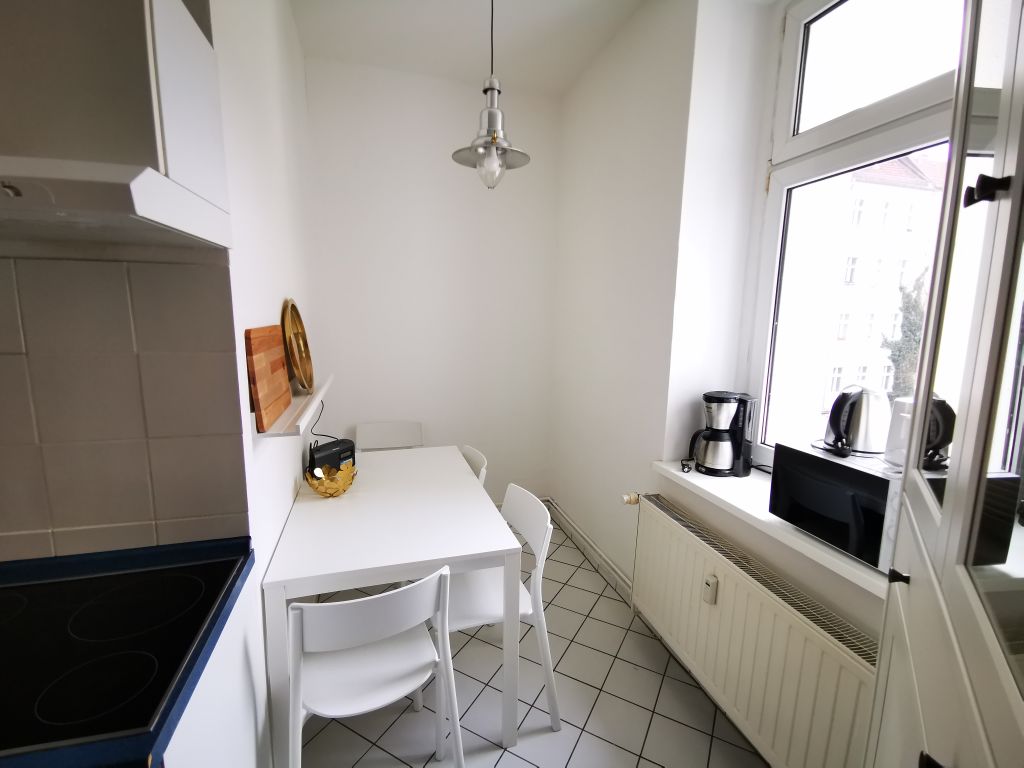 Rent 2 rooms apartment Berlin | Entire place | Berlin | Hausburg 2.OG li Balkon | Hominext