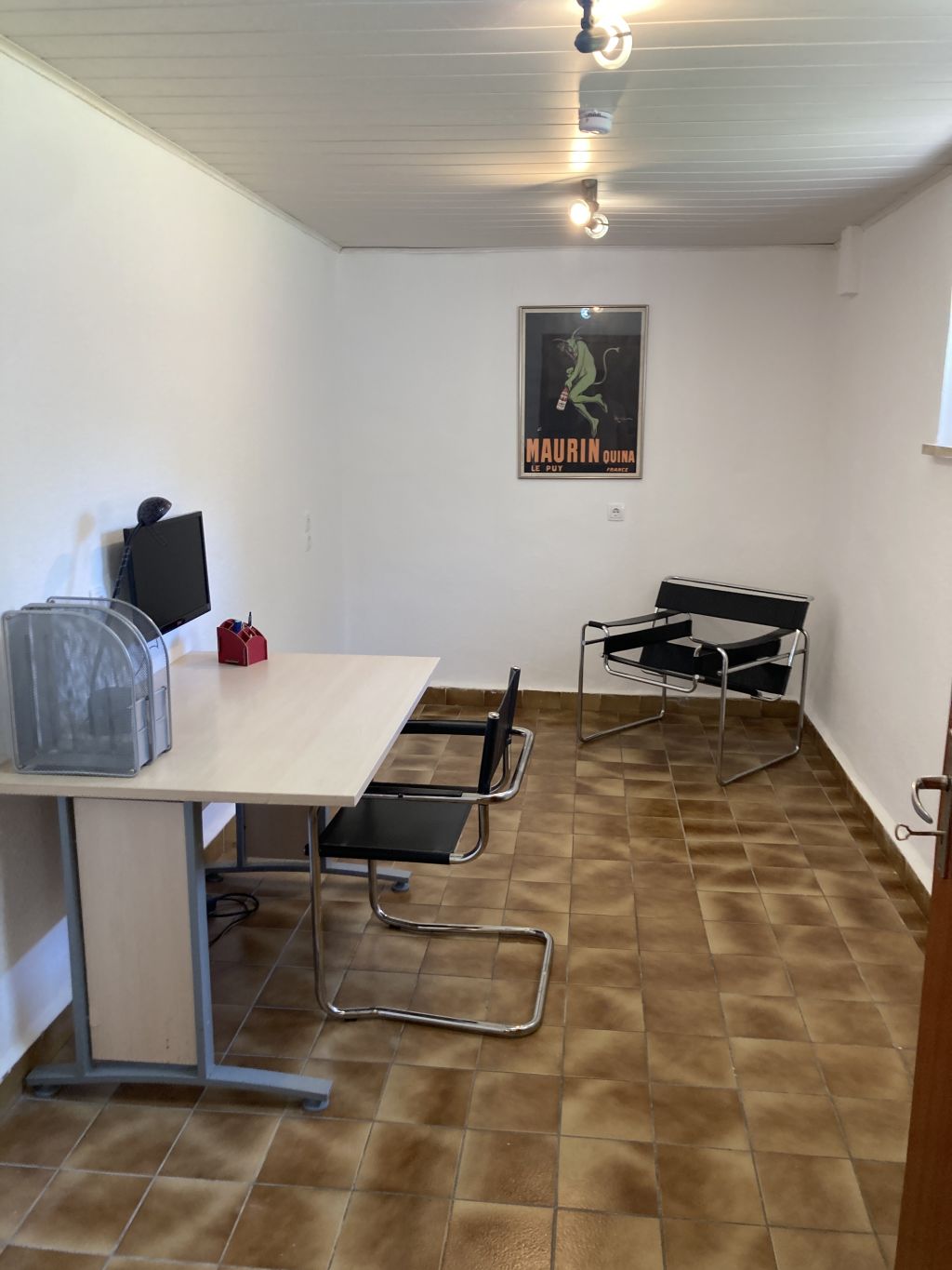 Rent 3 rooms apartment Berlin | Entire place | Berlin | Großzügige Doppelhaushälfte mit privatem Garten in Berlin Pankow - Niederschönhausen | Hominext