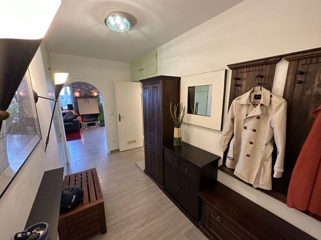 Miete 1 Zimmer Wohnung Neu-Isenburg | Ganze Wohnung | Neu-Isenburg | Luxuriöses Penthouse (möbliert) mit privater Dachterrasse & Whirlpool (max. 6 Monate) | Hominext