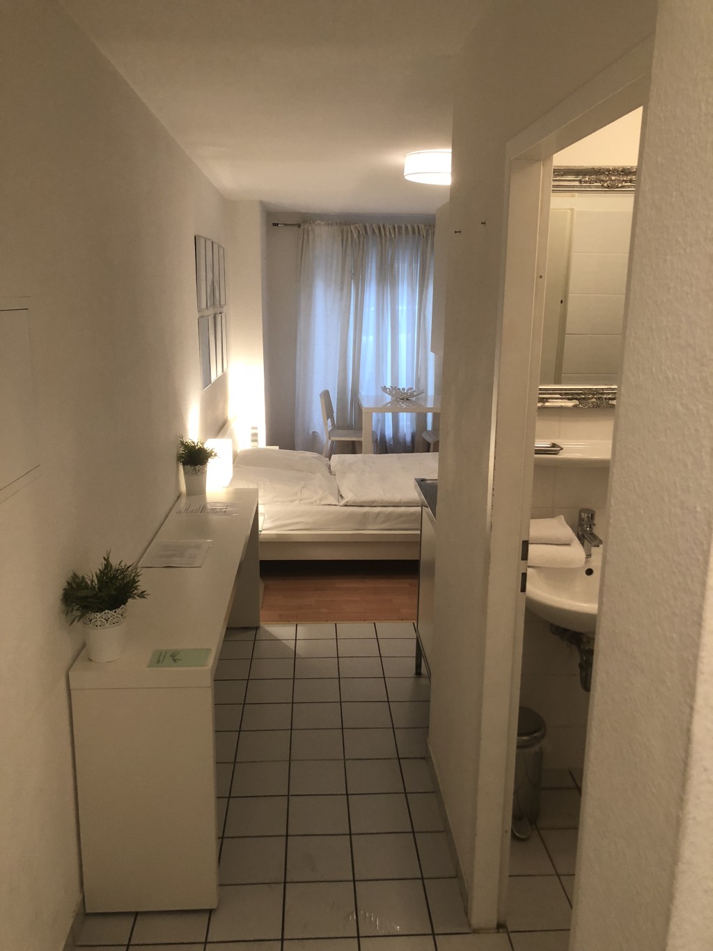 Miete 1 Zimmer Wohnung Köln | Ganze Wohnung | Köln | Kleines Studio in perfekter Innenstadtlage am Rhein und Schokoladenmuseum | Hominext